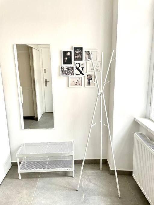 Brand New & Spacious Apartment In The City Centre เวียนนา ภายนอก รูปภาพ